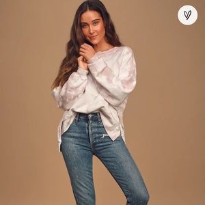 Lulus’s blush pink tie-dye sweater